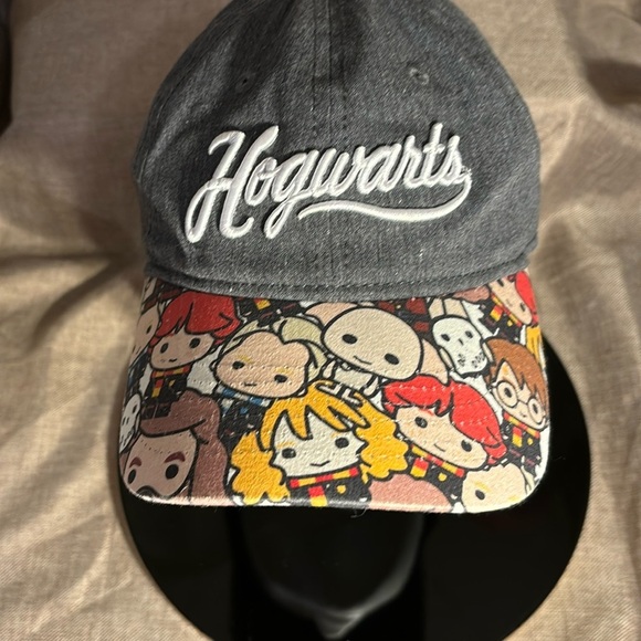 Hogwarts Harry Potter Hat Gender neutral - Picture 1 of 4